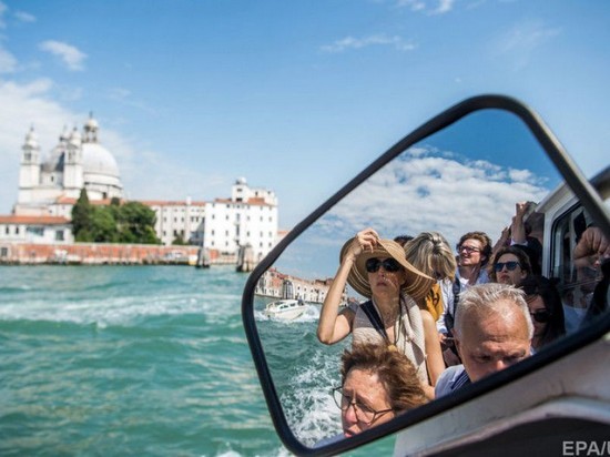 В Венеции задумались о введении налога для туристов