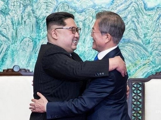 Южная Корея впервые не указала КНДР «врагом» в стратегии обороны