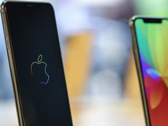 Apple полностью перейдет на дисплеи OLED в 2020 году