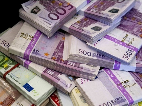 Большинство стран ЕС прекратят выпуск банкнот в 500 евро