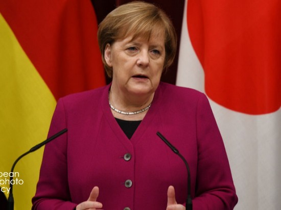 Меркель выступила против пересмотра сделки по Brexit