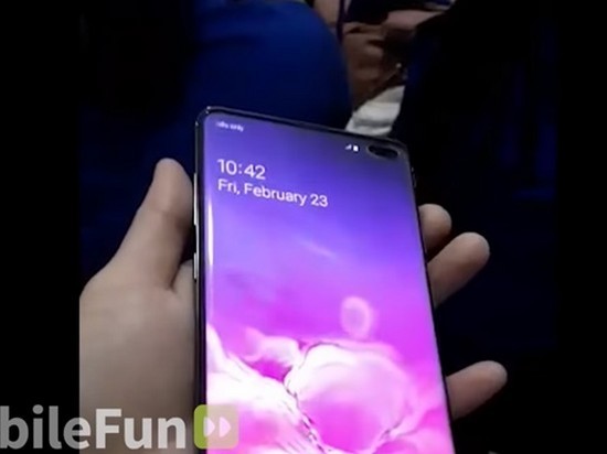 Samsung Galaxy S10 Plus показали в живом видео