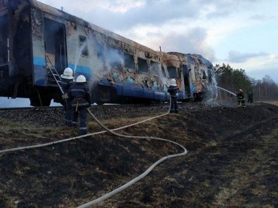 В Ровенской области во время движения загорелся пассажирский поезд