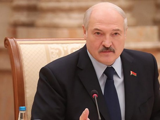 Лукашенко допустил создание единой валюты с РФ
