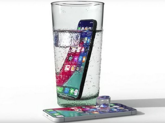 Дисплеи новых iPhone должны работать под водой