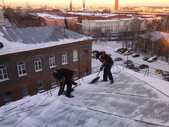 Ремонт старых крыш на многоэтажных домах Киева