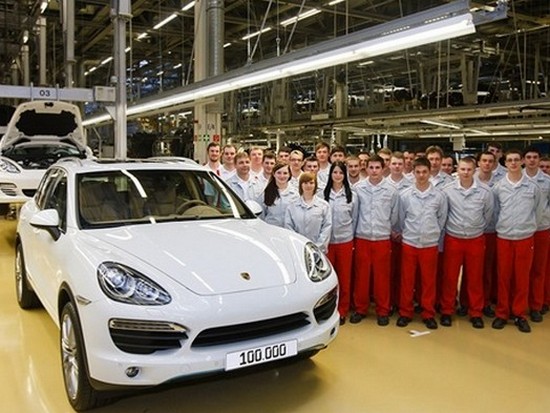 Porsche выплатит всем своим сотрудникам по 9700 евро премии