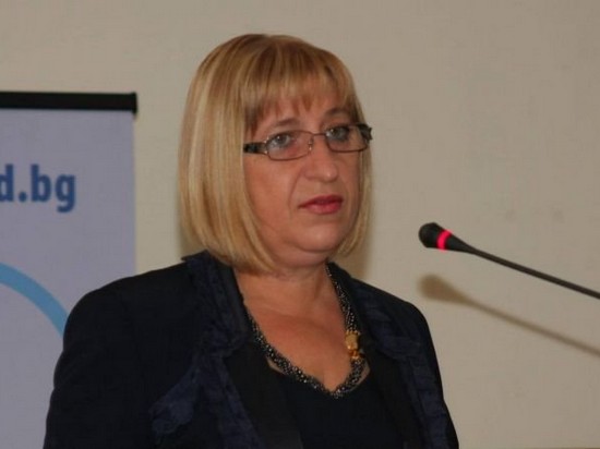 Болгарский министр юстиции подала в отставку из-за скандала с недвижимостью