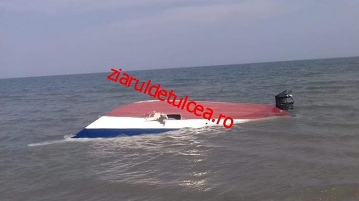 В Дунае нашли перевернувшуюся яхту с тонной кокаина