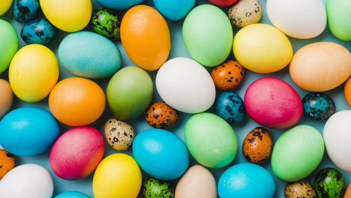Как покрасить перепелиные яйца на Пасху