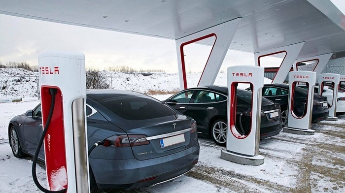 На киевских парковках появятся зарядки для электромобилей