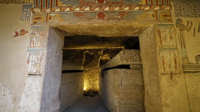 Подарок для египтологов: гробница-зверинец в Сохаге