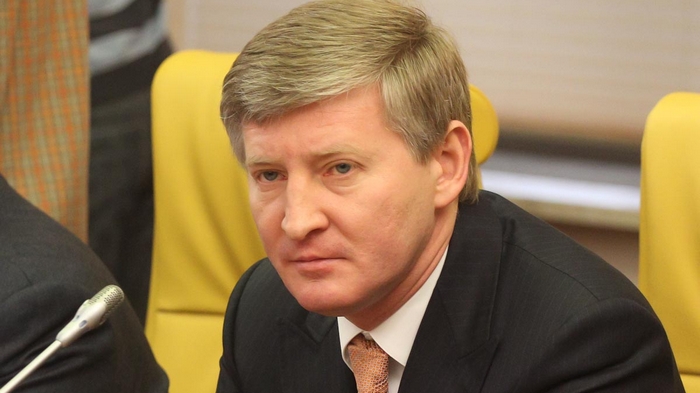 АМКУ согласился принять решение в пользу Ахметова чтобы он смог купить две украинские компании
