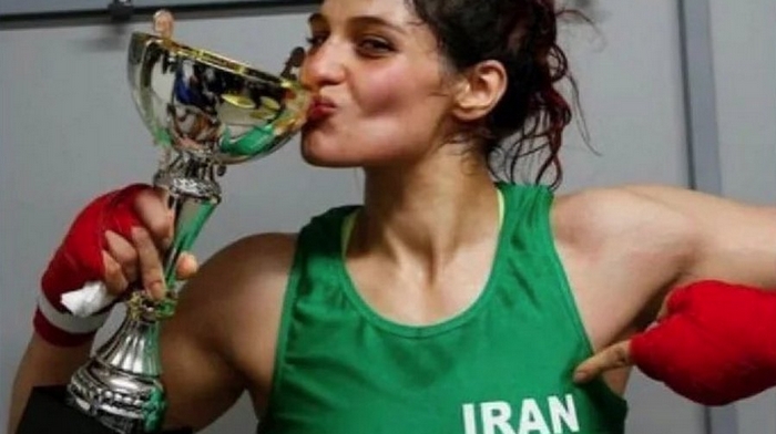 Иранской спортсменке грозит тюрьма за бой без хиджаба