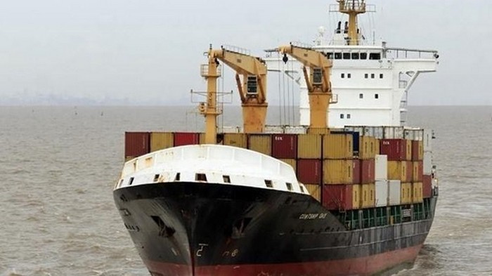 Военные Египта задержали танкер с украинцами