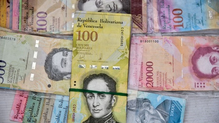 Инфляция в Венесуэле достигла 130 000% в 2018 году