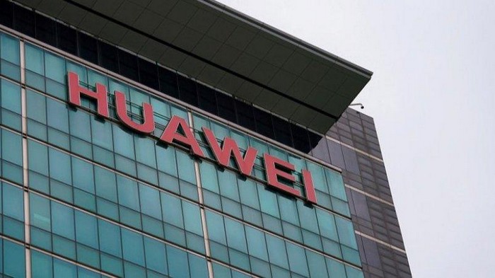 Huawei обвинили в сотрудничестве с армией Китая