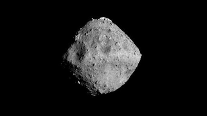 Японский зонд Хаябуса-2 успешно сел на астероид Рюгу