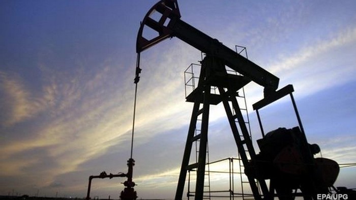 Цена нефти Brent поднялась на 2% из-за захвата танкера