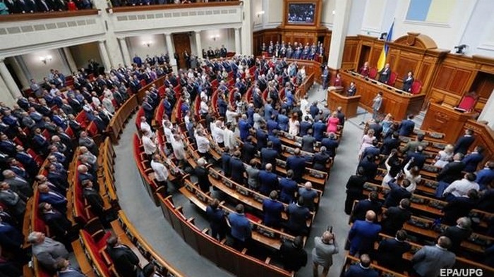Разумков анонсировал закон о лишении депутатского мандата за прогулы