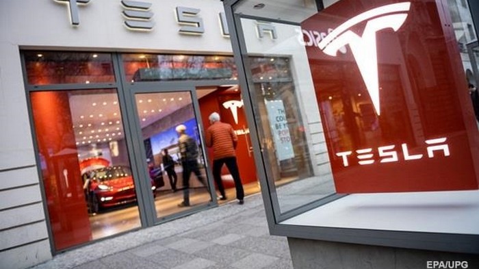 Tesla сообщила о более $400 миллионах убытков