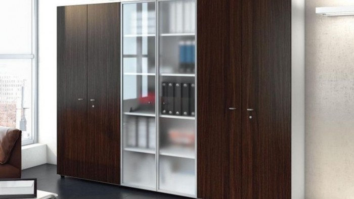 офисный шкаф