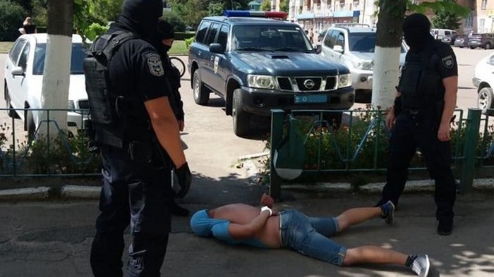 Полиция задержала иностранца, похитившего девушку в Житомирской области (фото)