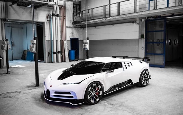 Появились фото гиперкара Bugatti за $8,9 миллионов