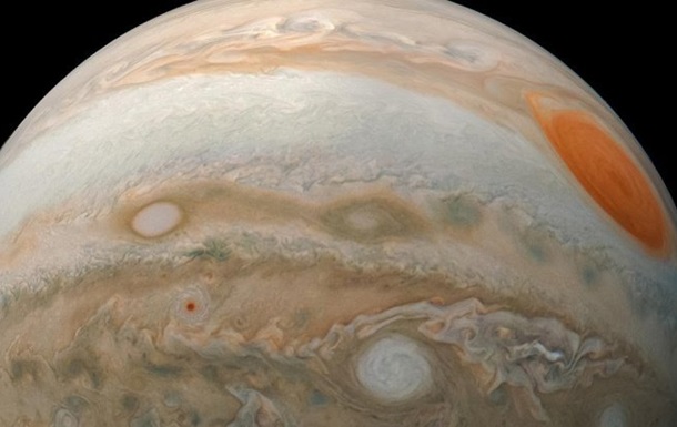 Ученые заподозрили Юпитер в космическом каннибализме