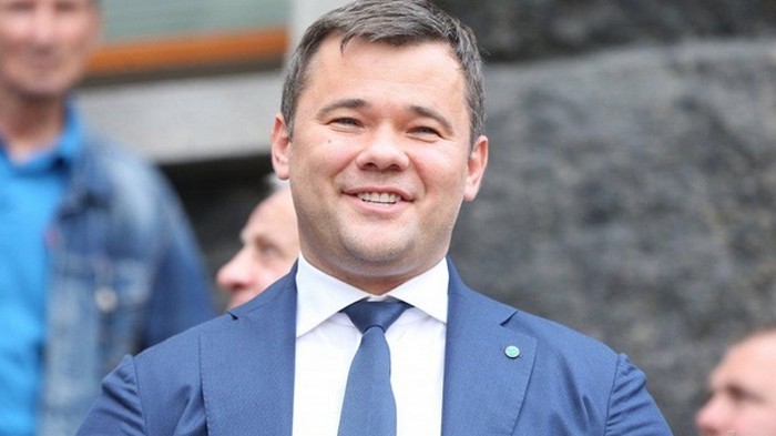 Глава Офиса Зеленского подал в суд на журналистов