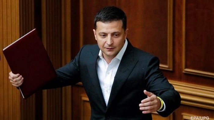 Зеленский предложил отменить финансирование партий, не попавших в Раду