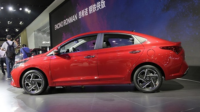 Компания Hyundai презентовала обновленный Solaris (фото)