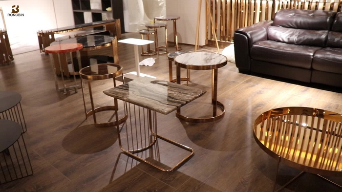 Оригинальный дизайн стульев для кафе и пабов в BRW Mania
