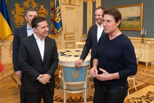 Том Круз в Киеве: почему актер посетил украинскую столицу
