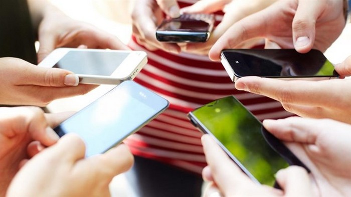 мобильные телефоны