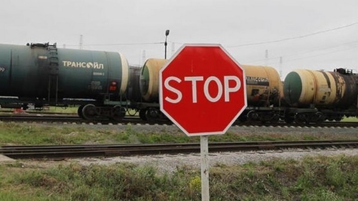 Украина в три раза сократила транзит нефтепродуктов