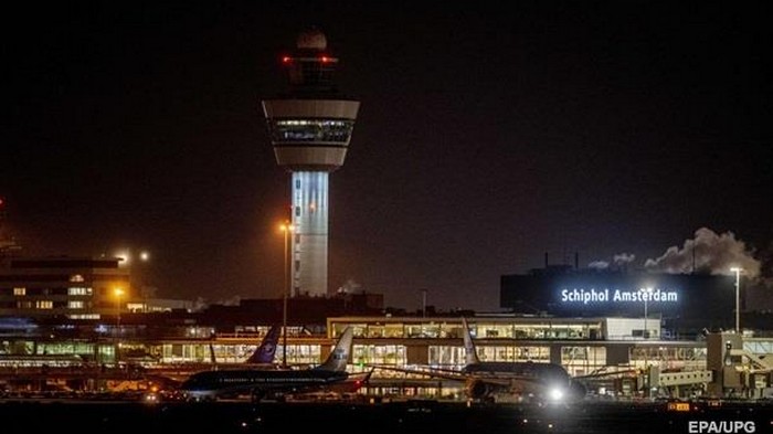 Захват самолета в Амстердаме: пилот случайно нажал кнопку тревоги