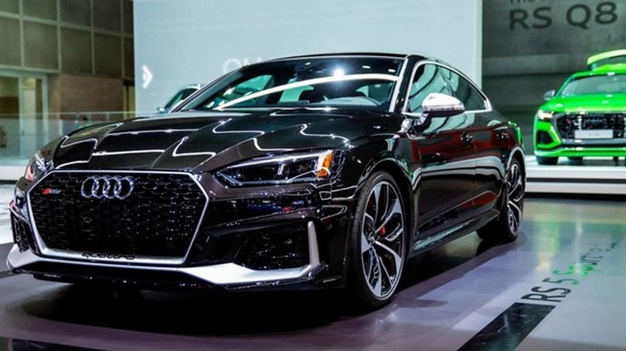 Audi выпустит спецверсию RS5 Panther Edition с эффектом хрусталя (фото)