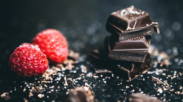 Черный шоколад: польза и вред для здоровья