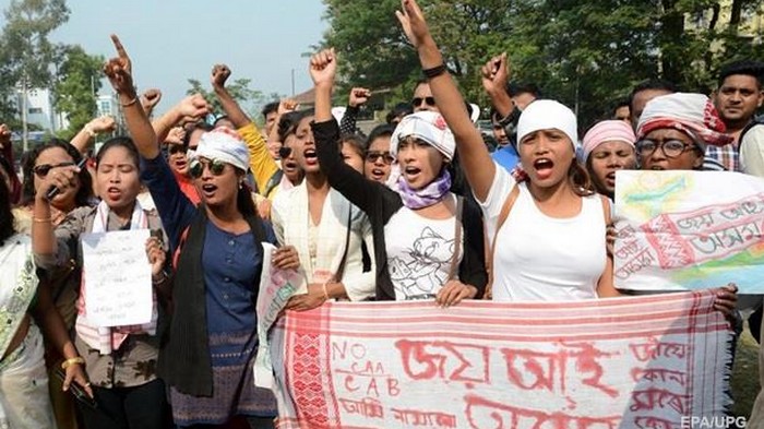 В Индии студенческие протесты охватили более 35 вузов