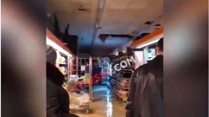 В Одессе супермаркет затопило кипятком (видео)
