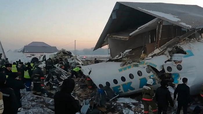 В Казахстане потерпел крушение самолет (видео)