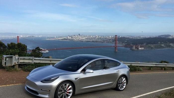 Хакеры получат миллион долларов за взлом Tesla Model 3