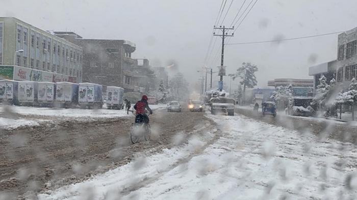 В Афганистане погибли 16 человек при обрушении крыш из-за снега