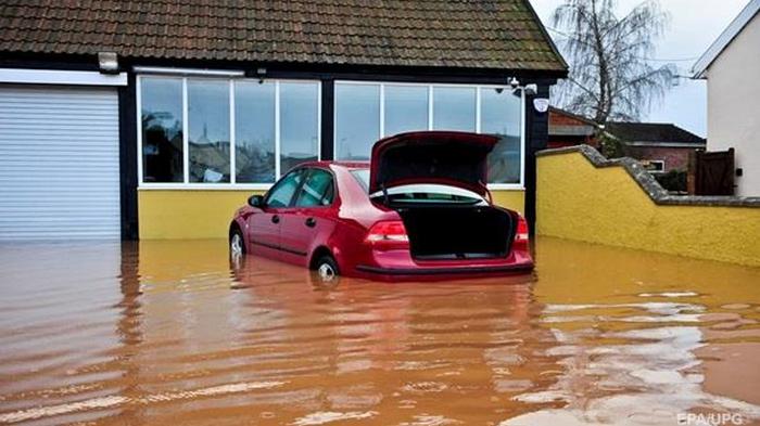 Британию накрыло беспрецедентное наводнение (фото)