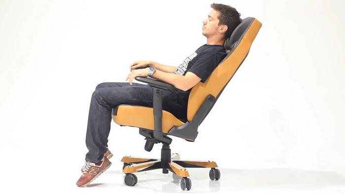 Геймерское кресло DXRacer: особенности и преимущества
