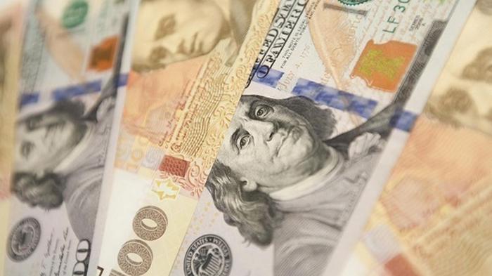 Курс валют на 4 марта: гривна продолжает падение