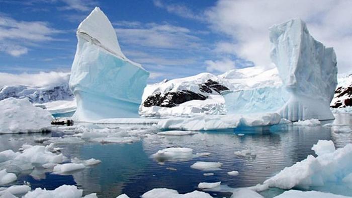 Самый глубокий ледяной каньон Земли начал таять