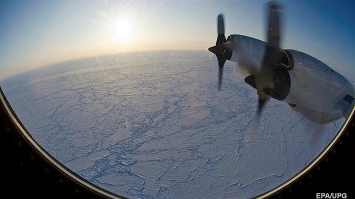 Над Арктикой образовалась огромная озоновая дыра (фото)