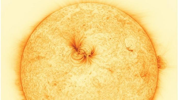 На самом точном фото Солнца нашли загадочные нити